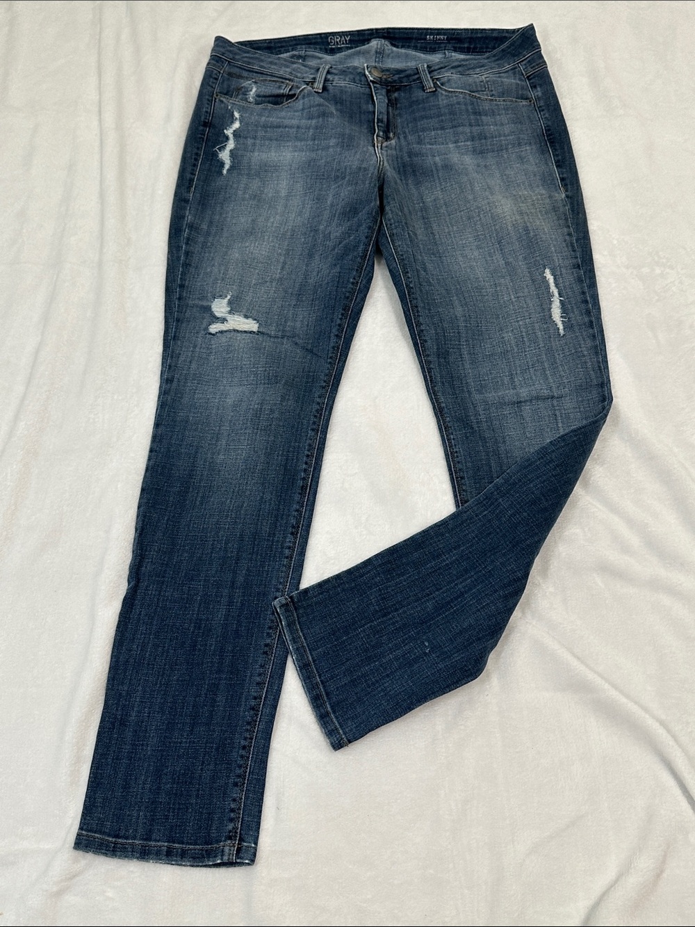 🦎 Gray Saks 5th Avenue Skinny Jeans